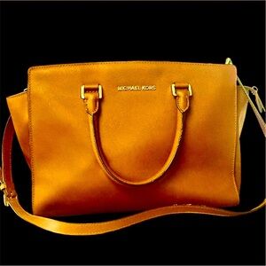 Michael Kors Brown Satchel Detachable Adjustable Shoulder Strap No Flaws